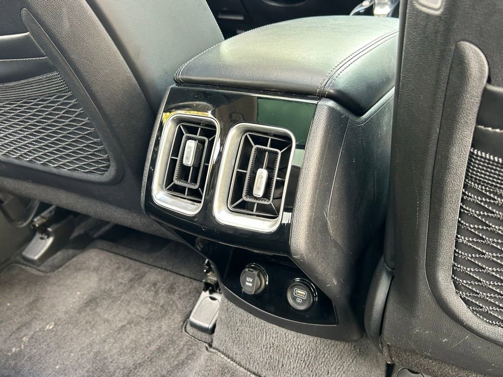 Used 2023 Kia Sorento SX image 43