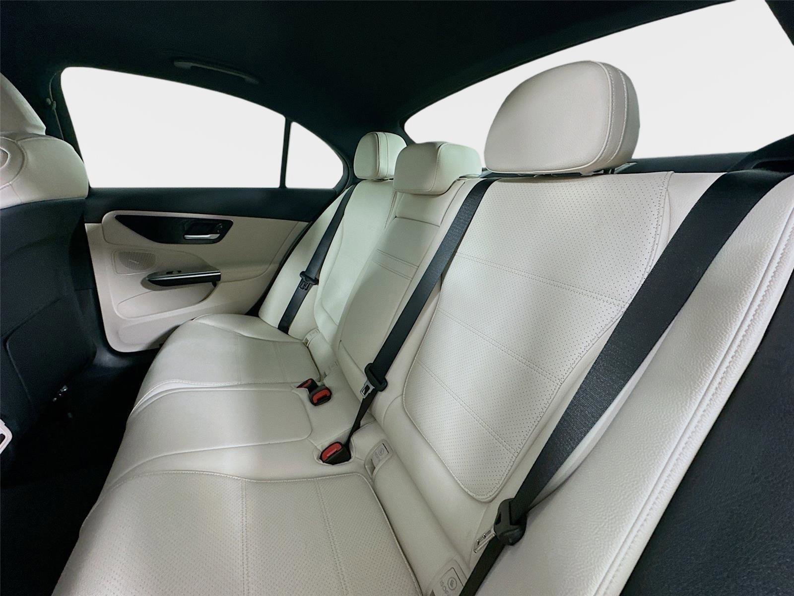 Certified 2024 Mercedes-Benz C 300 4MATIC Sedan image 31