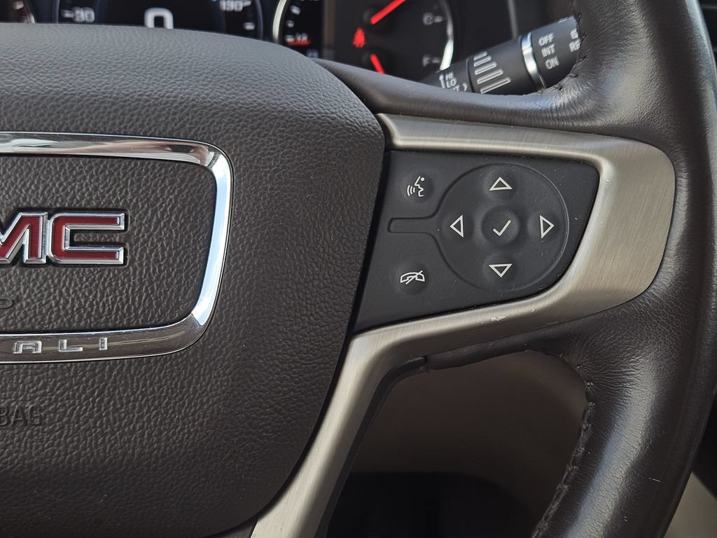 Used 2019 GMC Acadia Denali w/ Technology Package AWD/4WD image 35