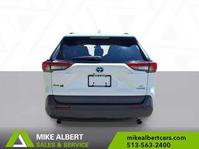 Used 2021 Toyota RAV4 LE AWD/4WD image 6
