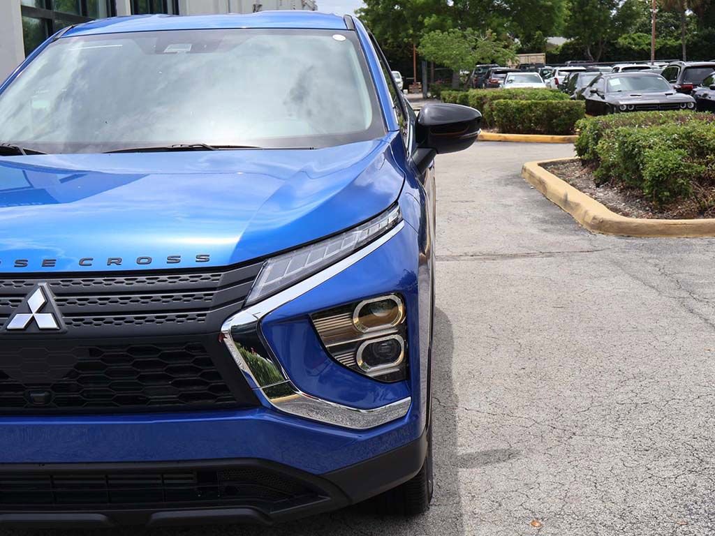 New 2026 Mitsubishi Eclipse Cross LE AWD/4WD image 12