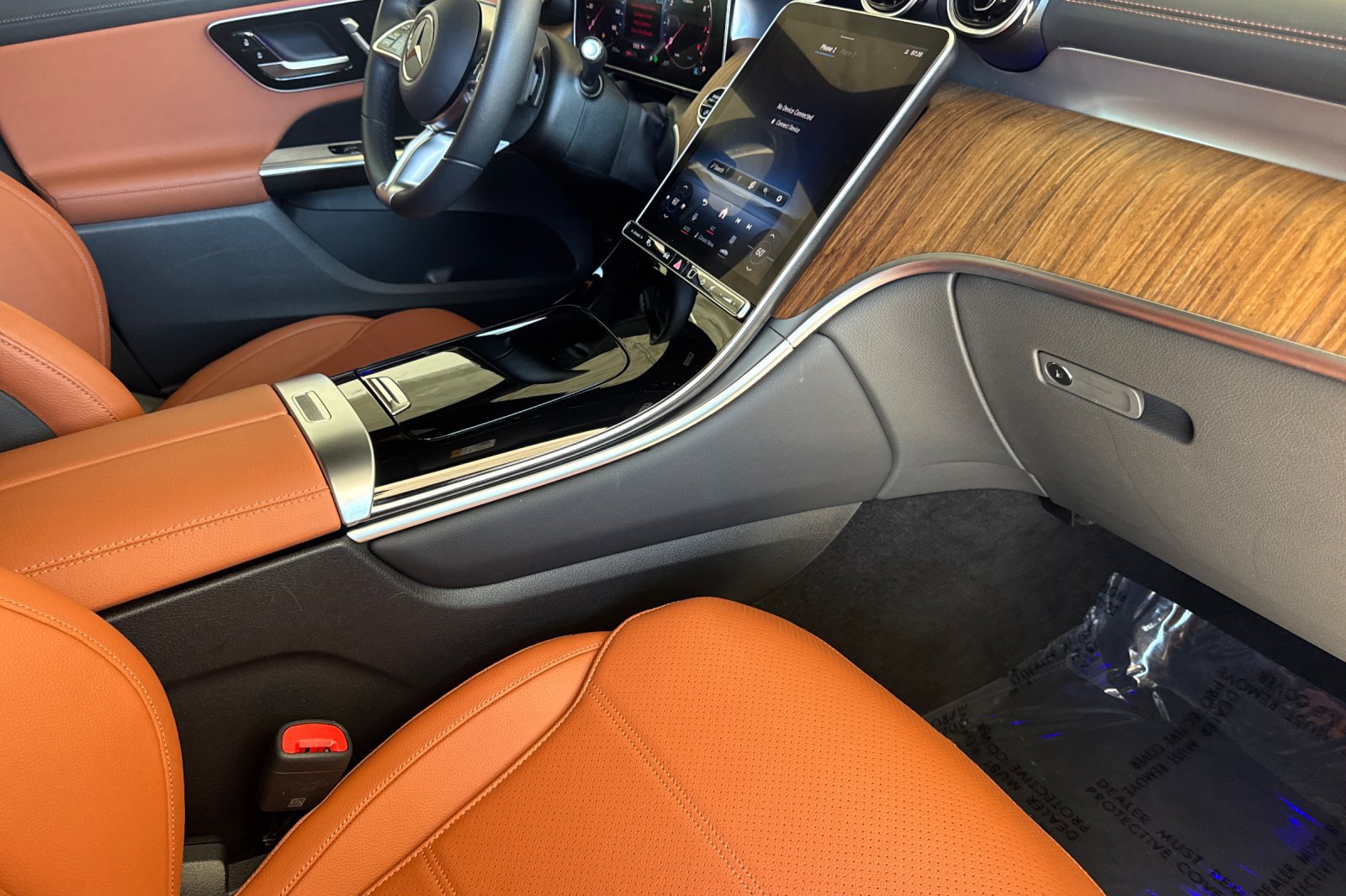 Certified 2024 Mercedes-Benz GLC 300 image 19