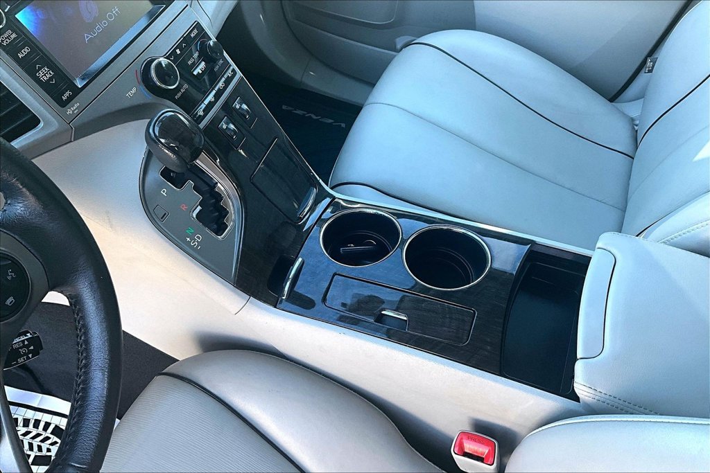 Used 2014 Toyota Venza XLE AWD/4WD image 18