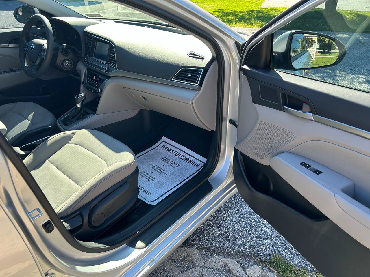 Used 2017 Hyundai Elantra SE FWD image 14