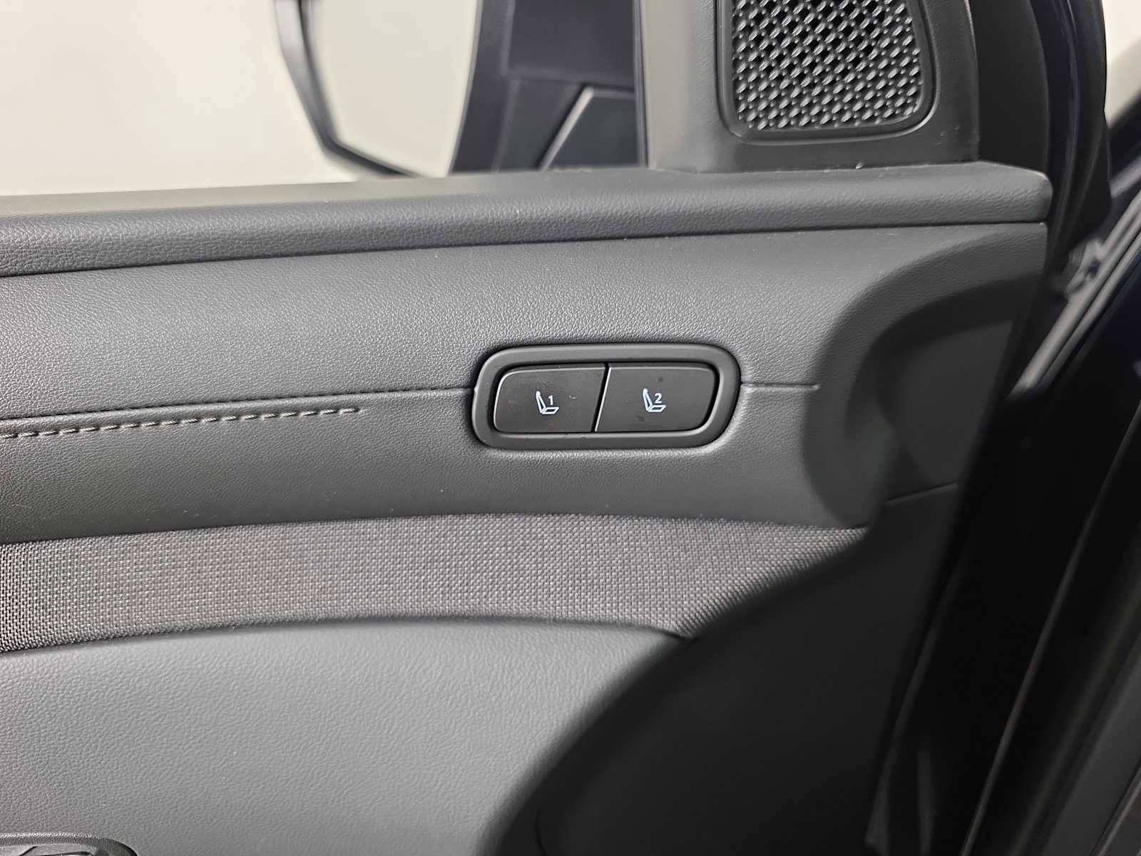 Used 2025 Hyundai Tucson Limited image 27