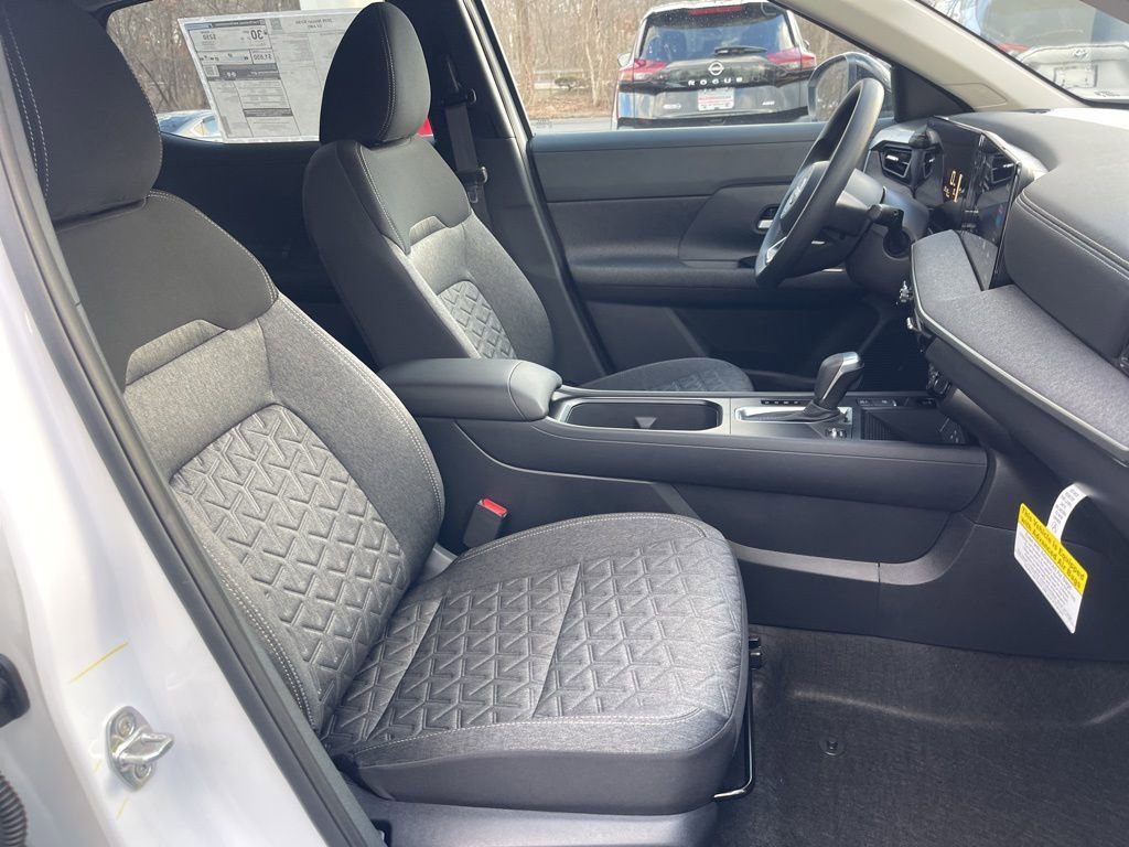 New 2026 Nissan Kicks SV w/ SV Premium Package image 19