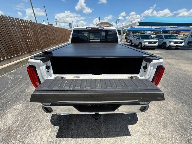 Used 2024 GMC Sierra 1500 SLT w/ SLT Premium Plus Package AWD/4WD image 8