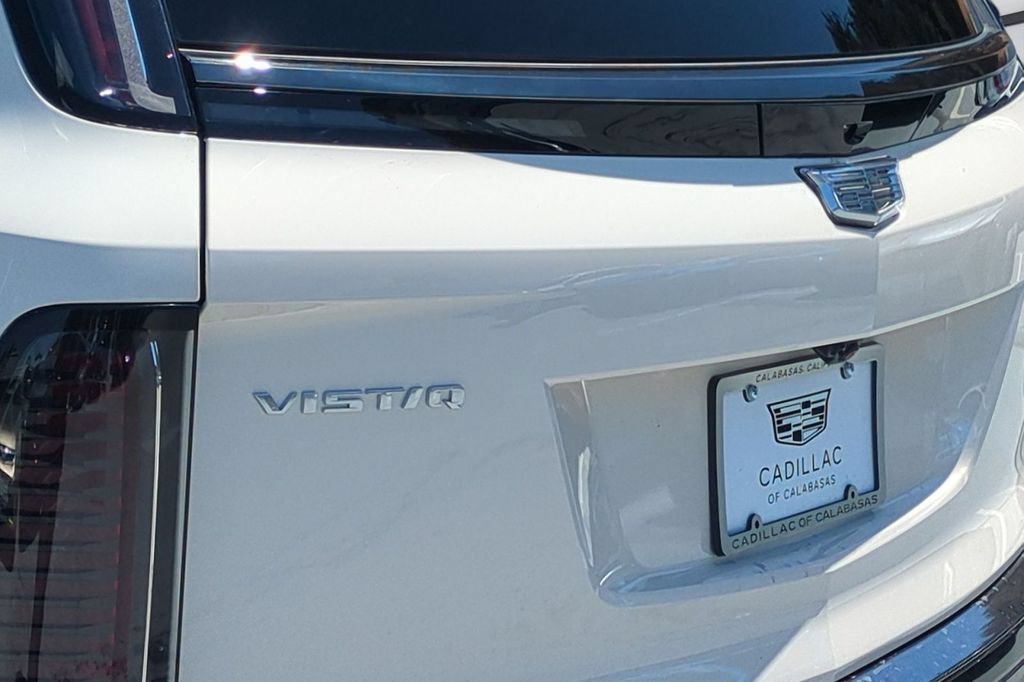New 2027 Cadillac Vistiq Sport w/ LPO, Floor Liner Package AWD/4WD image 20