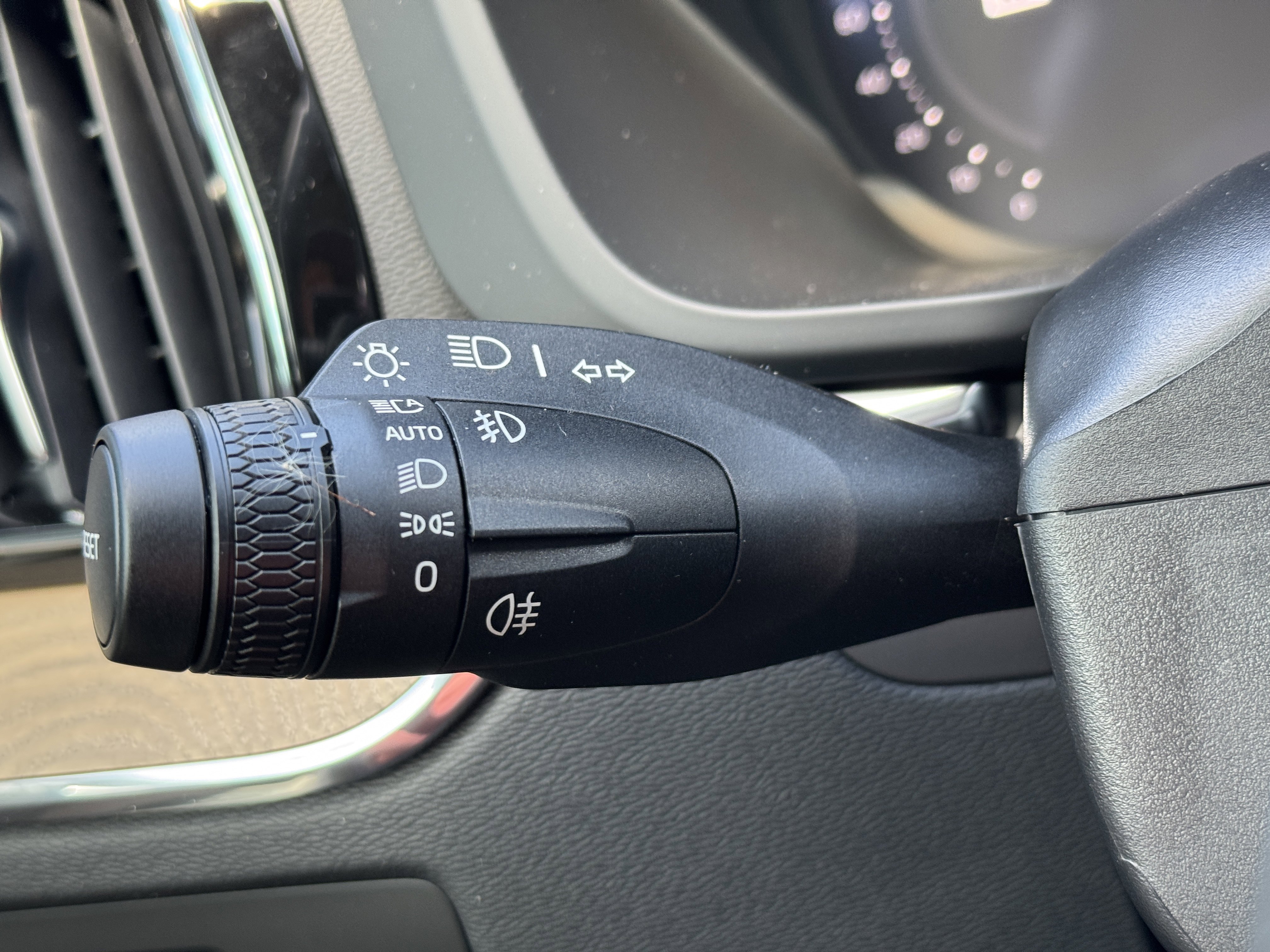 New 2026 Volvo XC60 B5 Plus w/ Protection Package Premier image 29