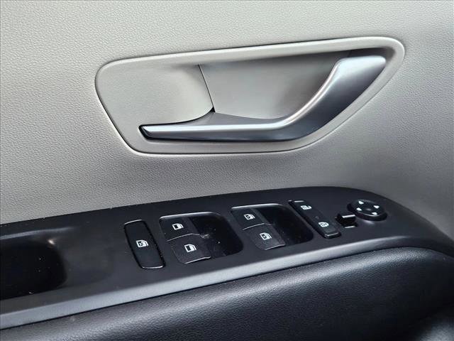 Used 2023 Hyundai Tucson SEL w/ Winter Package image 5