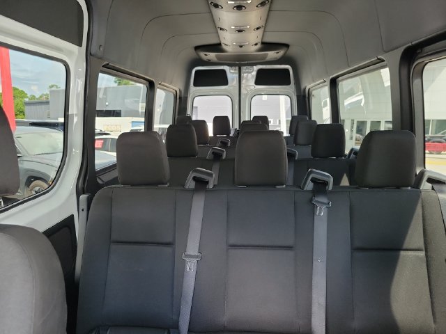 Used 2025 Mercedes-Benz Sprinter 2500 image 30