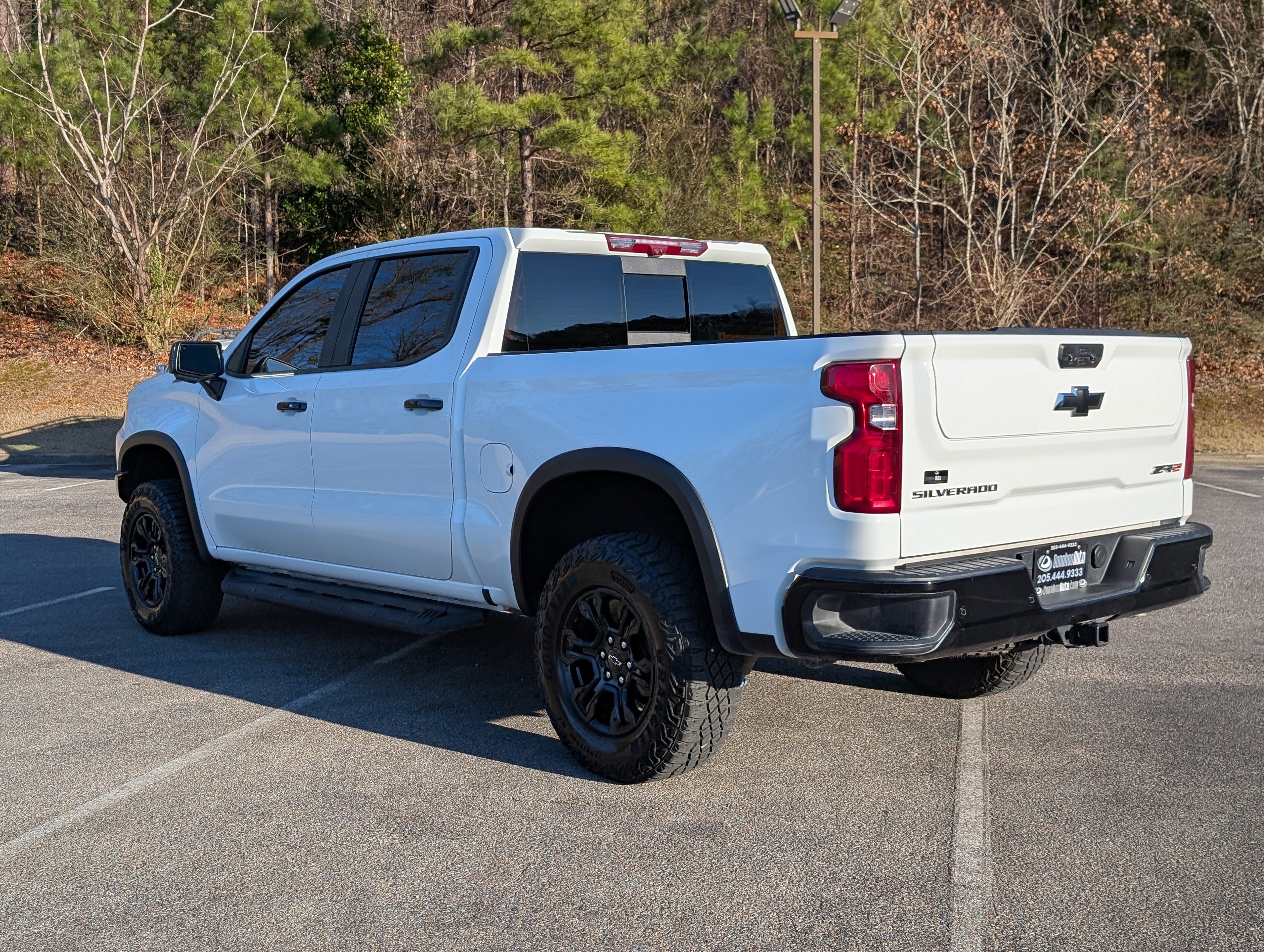 Used 2024 Chevrolet Silverado 1500 ZR2 w/ Technology Package image 7