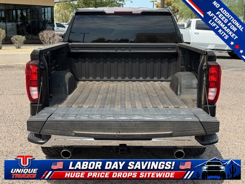 Used 2021 GMC Sierra 1500 4x4 Crew Cab w/ Sierra Value Package image 8