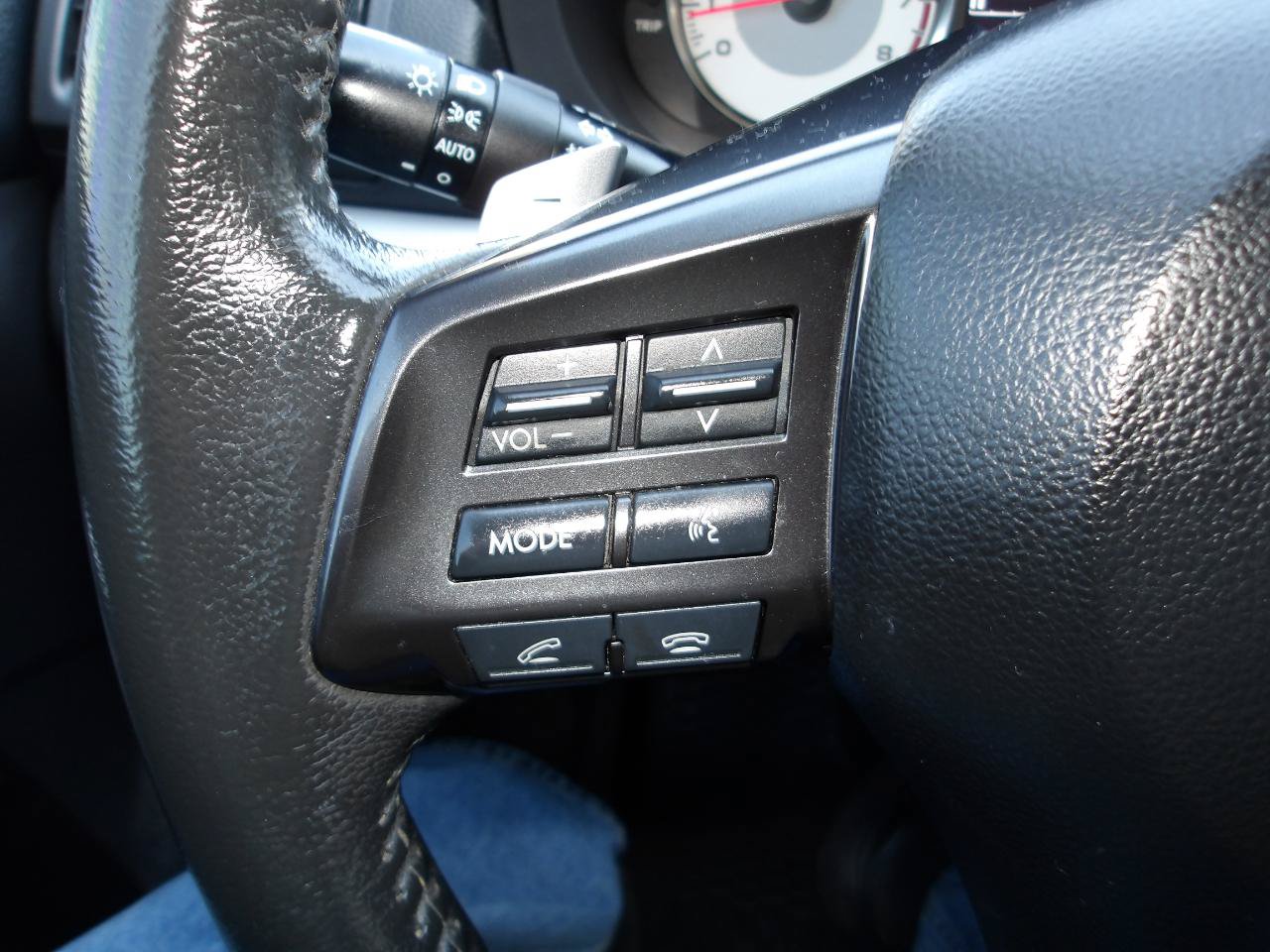 Used 2012 Subaru Impreza 2.0i Sport Limited w/ Popular Pkg 1 AWD/4WD image 17