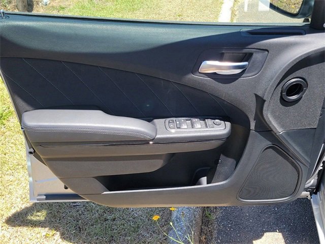 New 2022 Dodge Charger SXT w/ Blacktop Package image 11