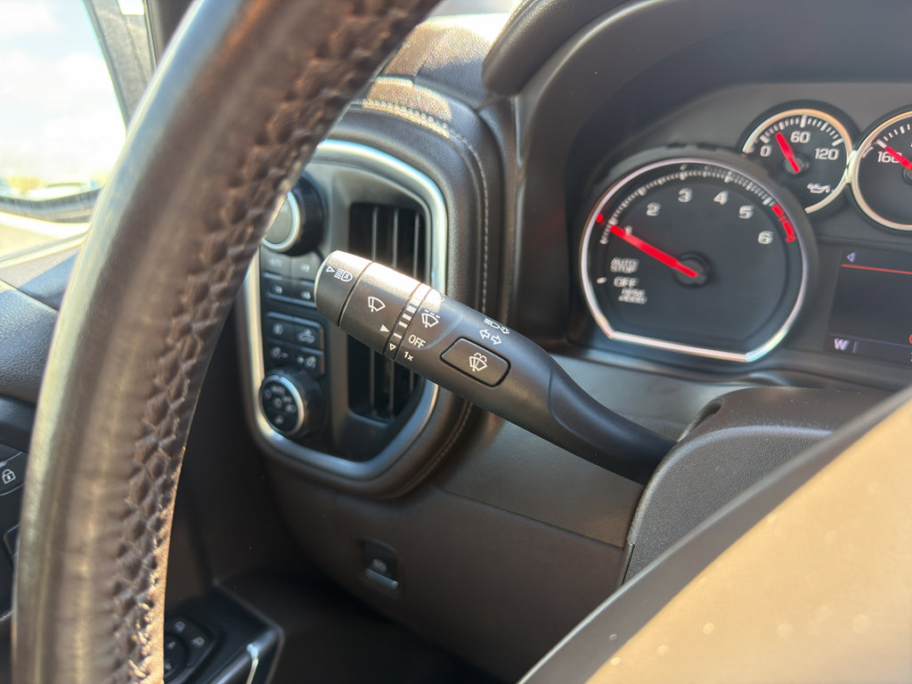Used 2021 Chevrolet Silverado 1500 LTZ AWD/4WD image 12