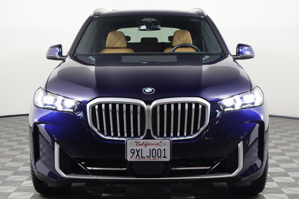 Certified 2026 BMW X5 xDrive40i w/ Climate Comfort Package AWD/4WD image 2