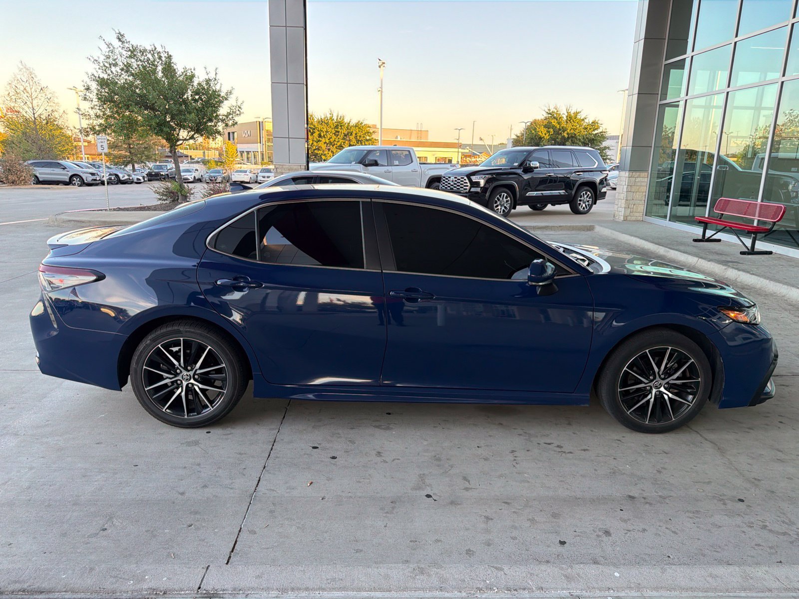 Used 2024 Toyota Camry SE FWD image 19