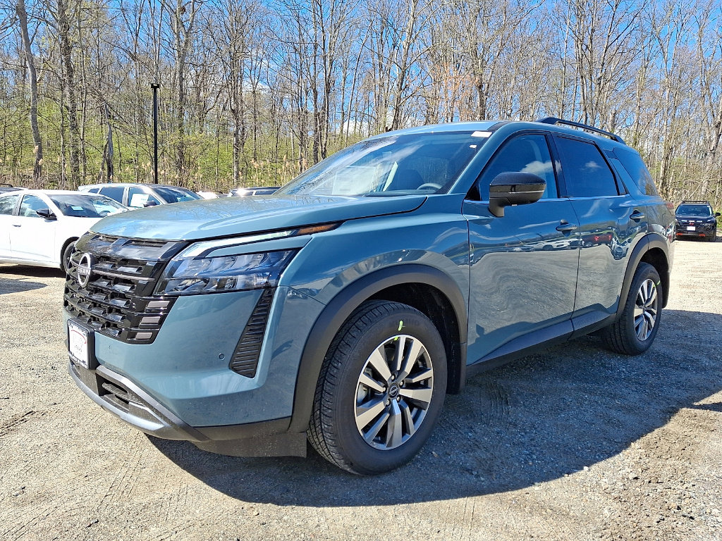 New 2026 Nissan Pathfinder SL AWD/4WD image 2