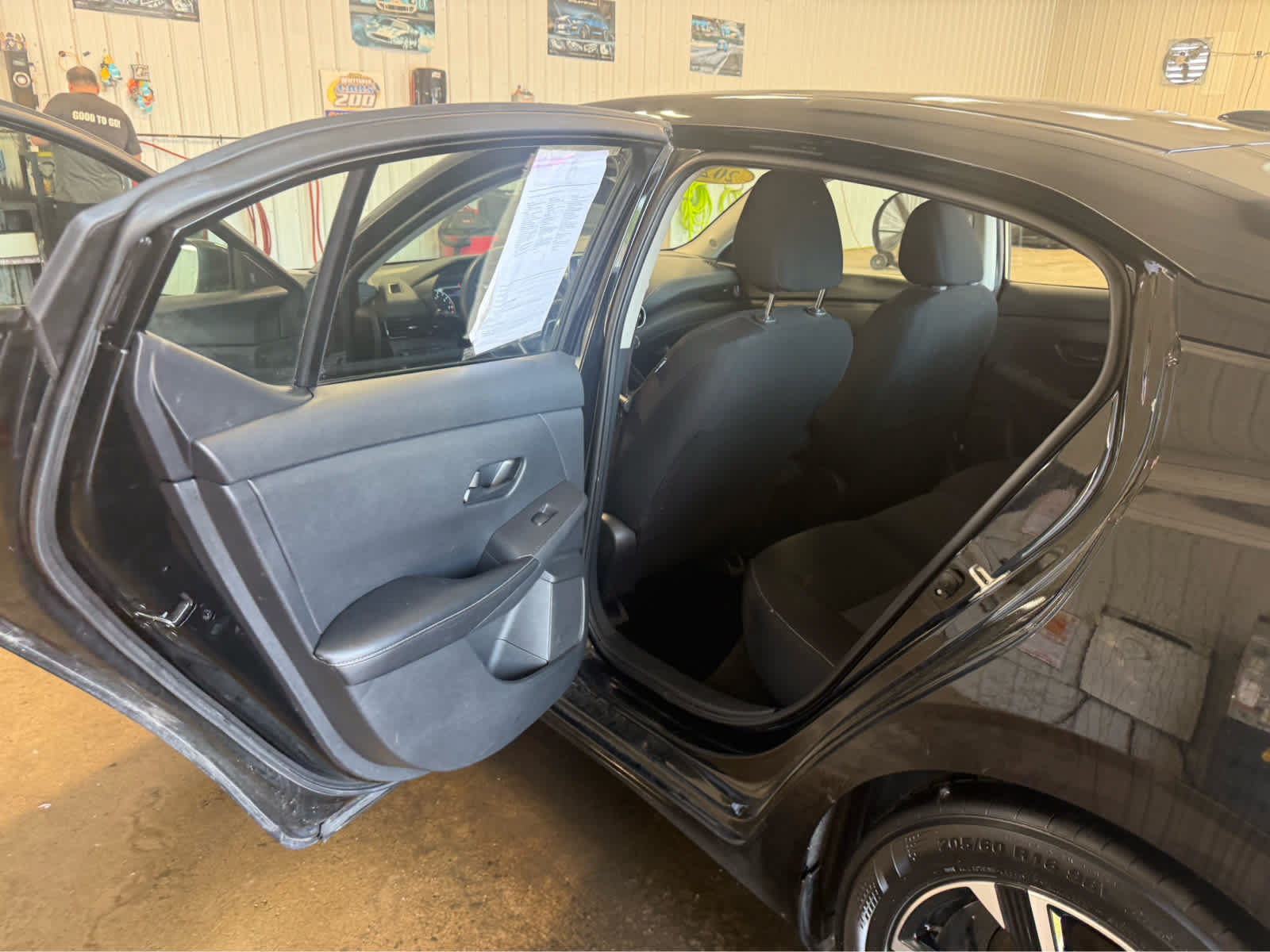 Used 2024 Nissan Sentra SV FWD image 14
