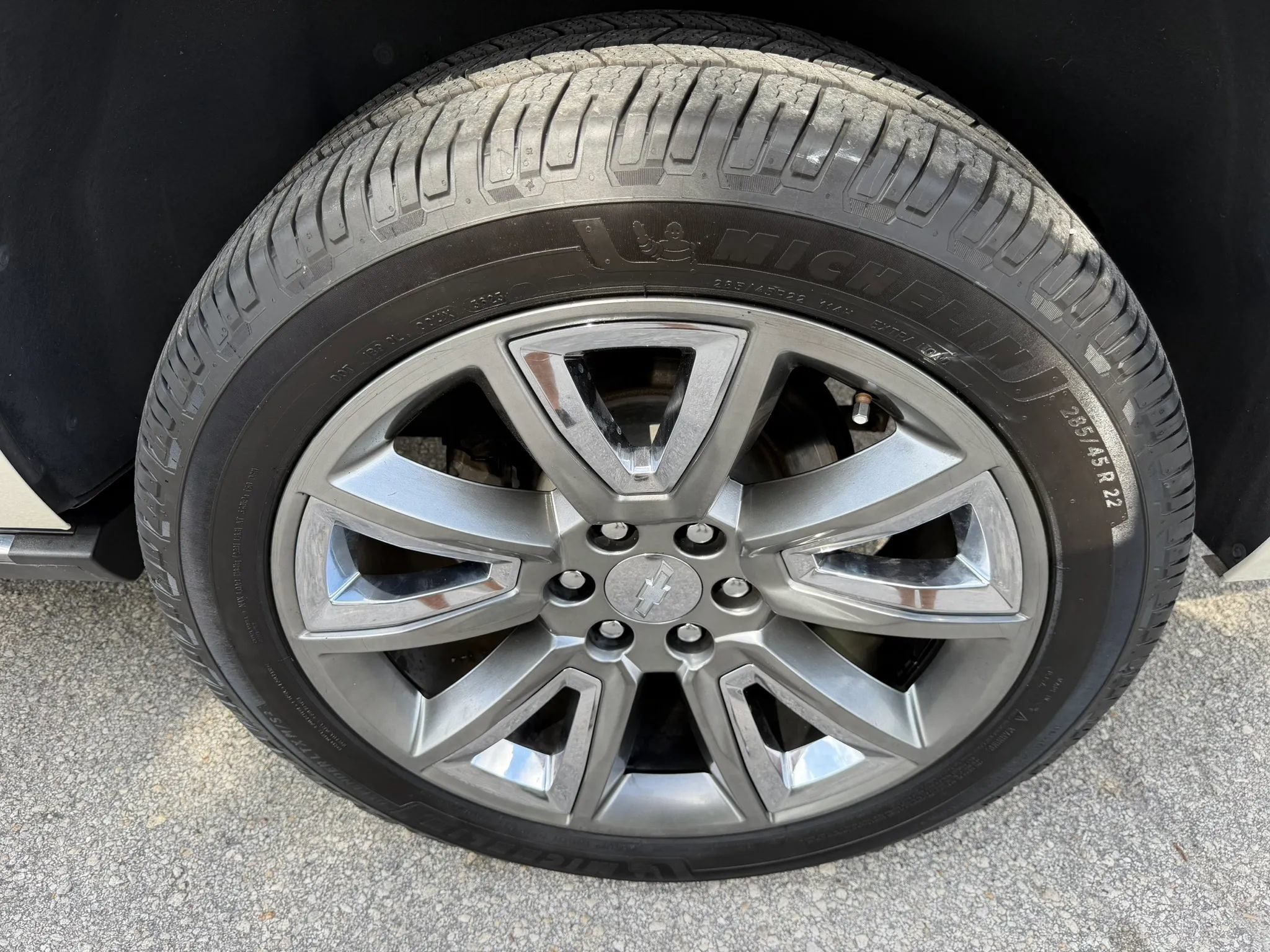 Used 2015 Chevrolet Tahoe LTZ RWD image 45