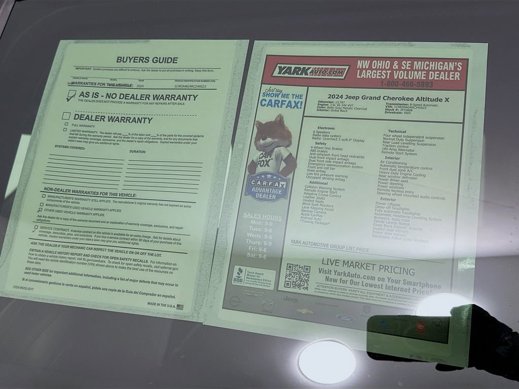 Certified 2024 Jeep Grand Cherokee Altitude image 16