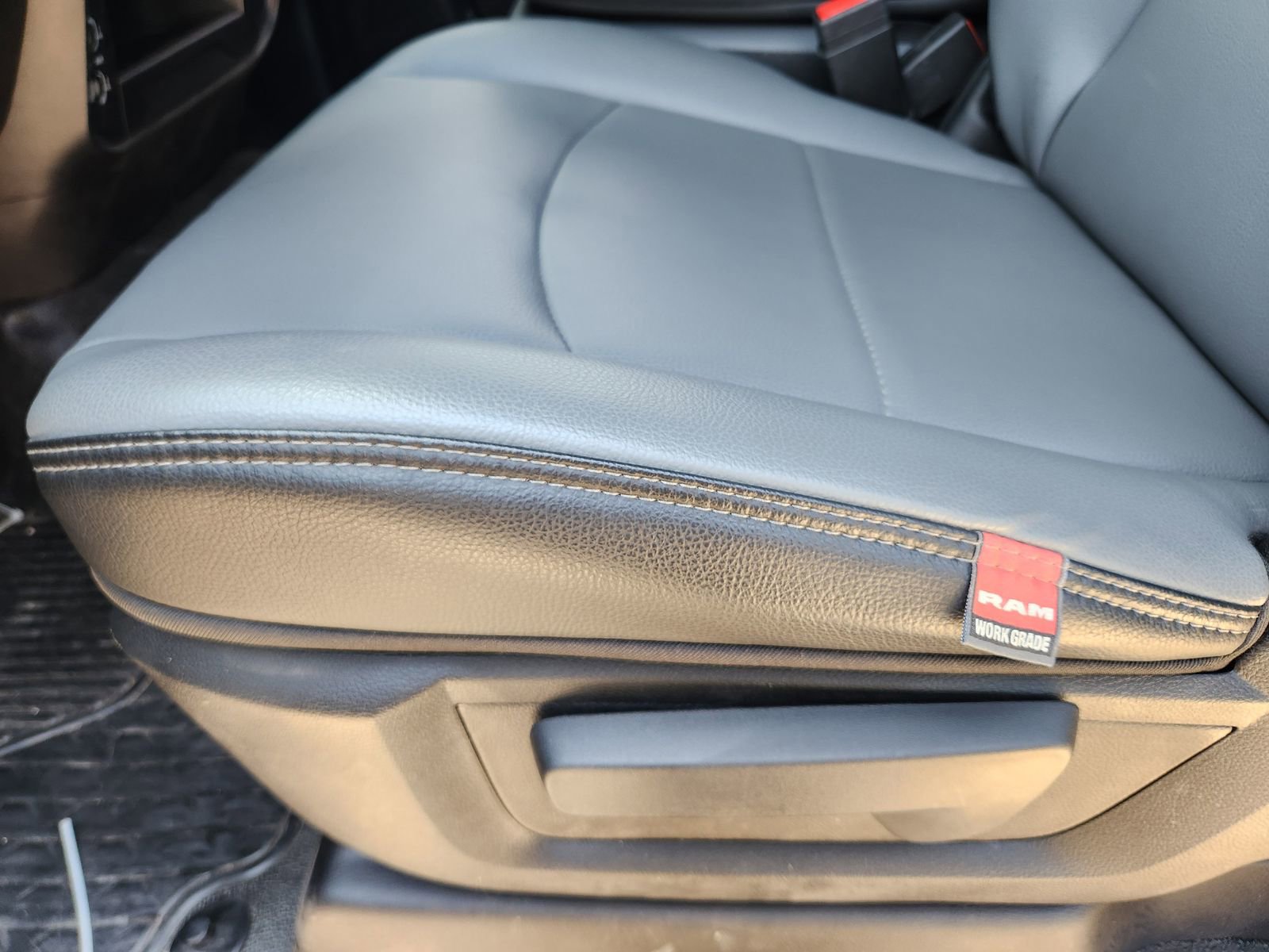 New 2025 RAM 3500 Tradesman image 20