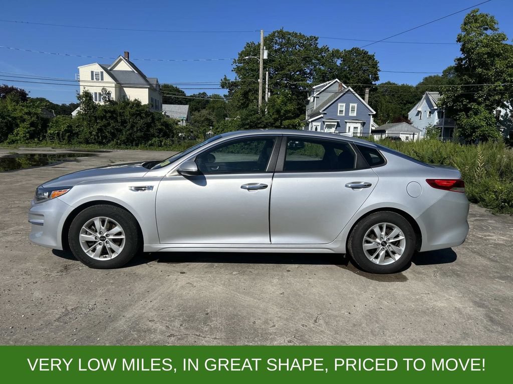Used 2017 Kia Optima LX FWD image 2