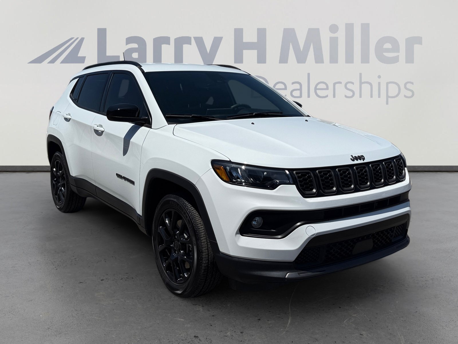 Used 2025 Jeep Compass Latitude w/ Altitude Special Edition AWD/4WD image 7