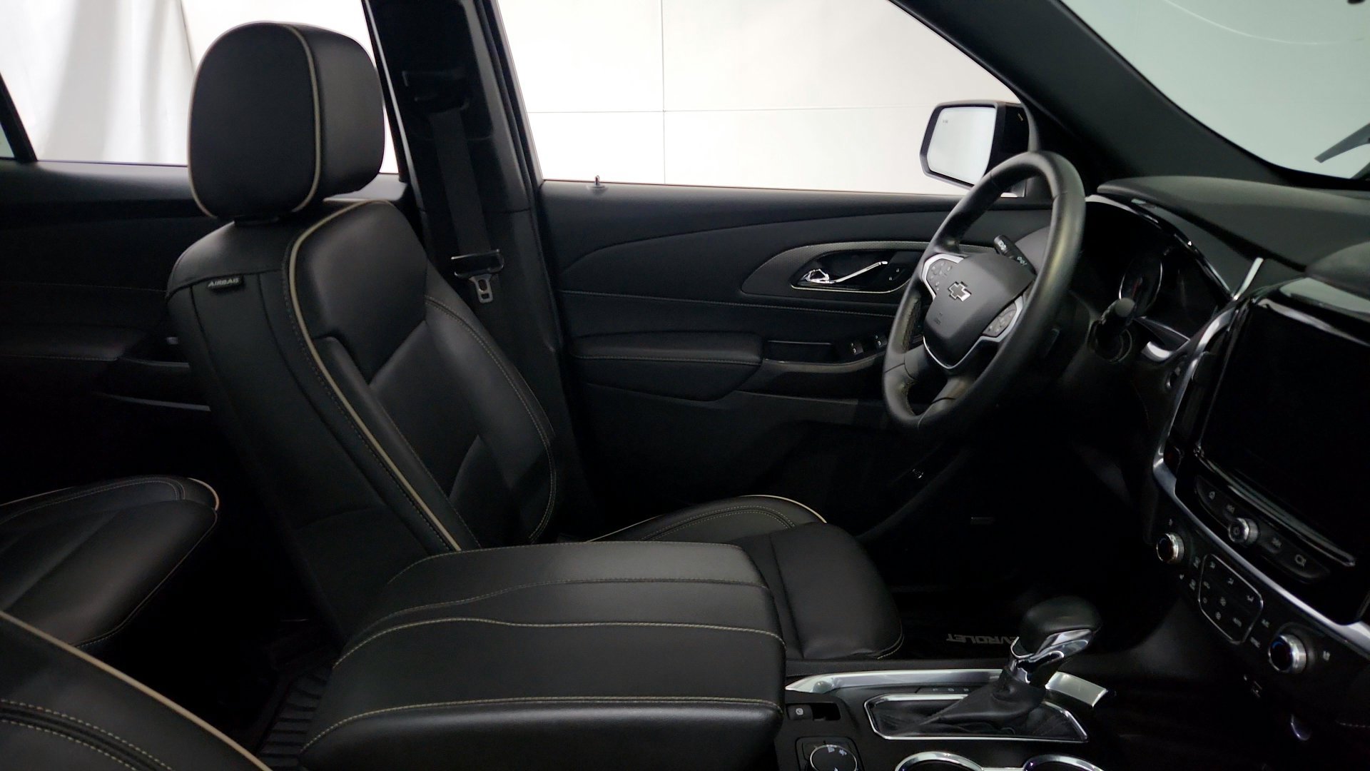 Certified 2023 Chevrolet Traverse Premier w/ Redline Edition FWD image 30