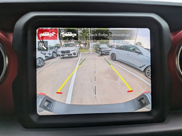 Used 2021 Jeep Gladiator Rubicon AWD/4WD image 10