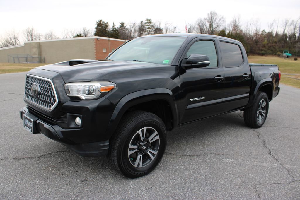 Used 2019 Toyota Tacoma TRD Sport image 5