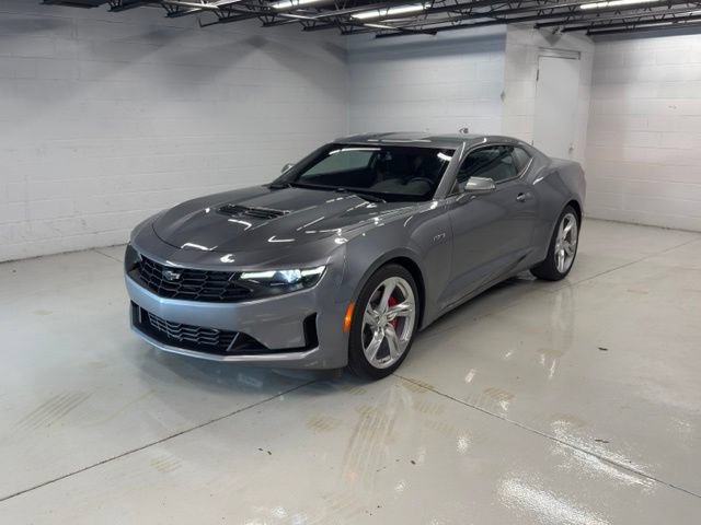 Used 2021 Chevrolet Camaro LT RWD image 1