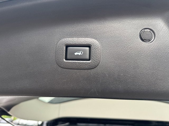 Used 2018 INFINITI QX80 4WD w/ Driver Assistance Package image 9