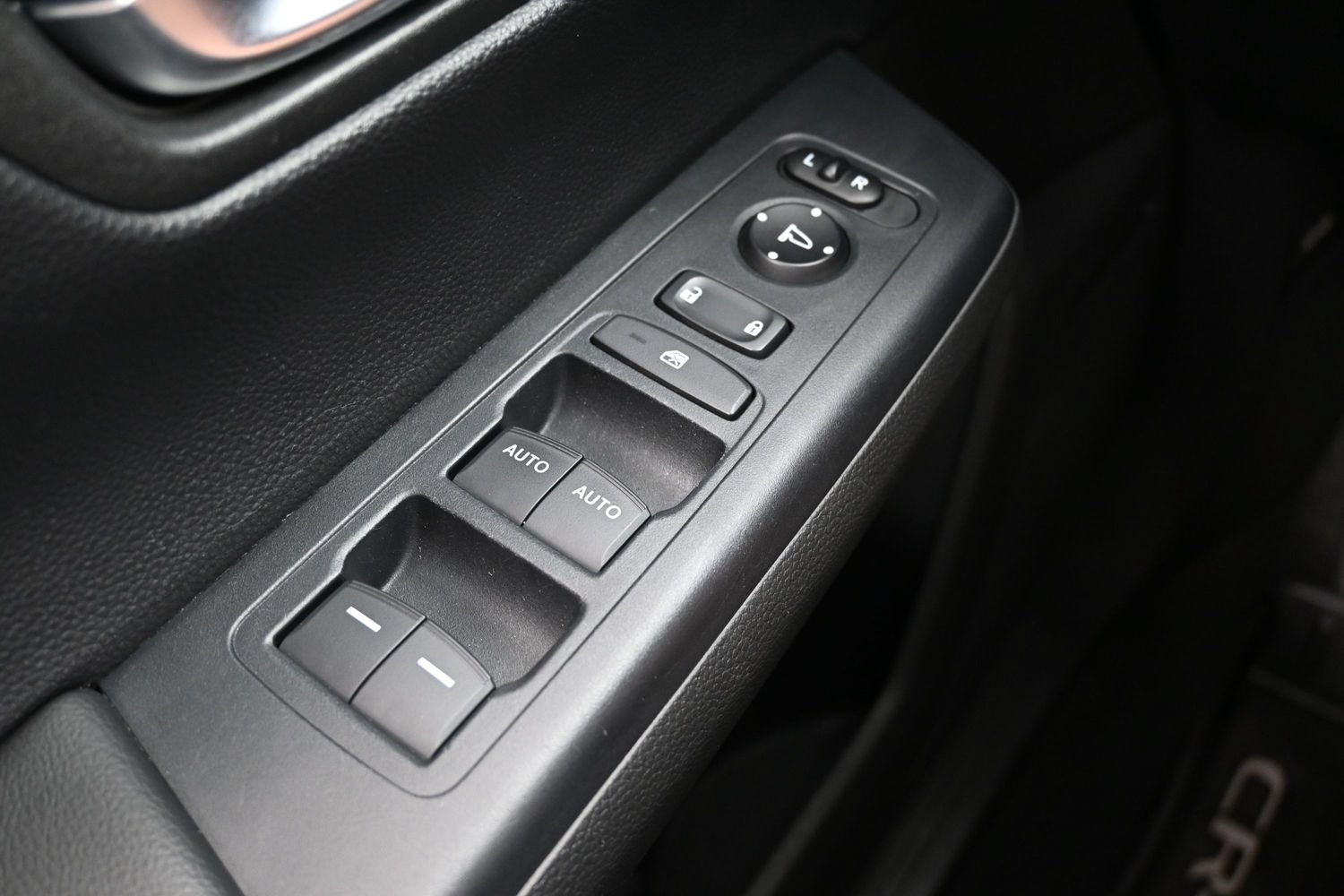 Used 2023 Honda CR-V Sport image 25