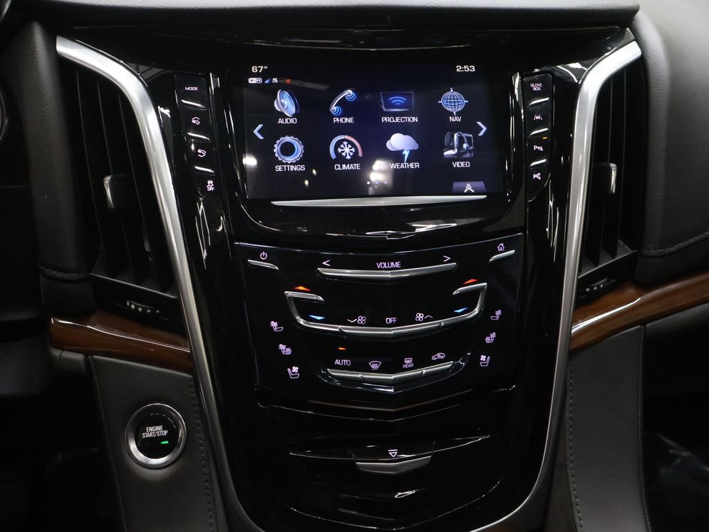 Used 2020 Cadillac Escalade Luxury AWD/4WD image 26