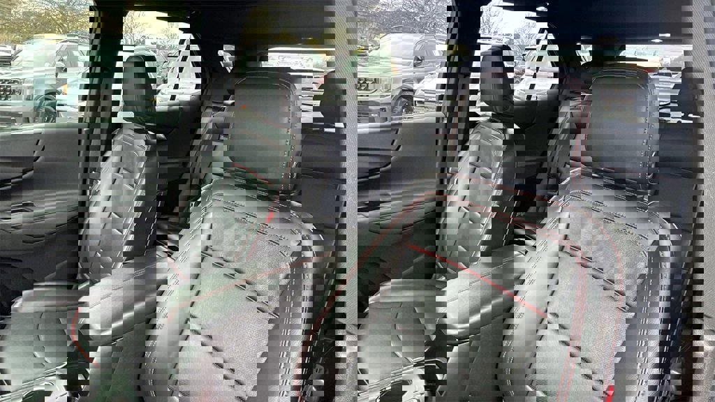 Used 2022 Chevrolet Equinox RS w/ RS Leather Package image 15