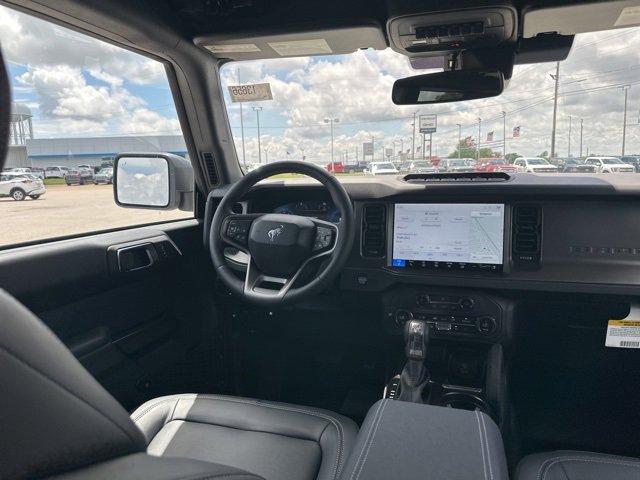New 2025 Ford Bronco Badlands image 16