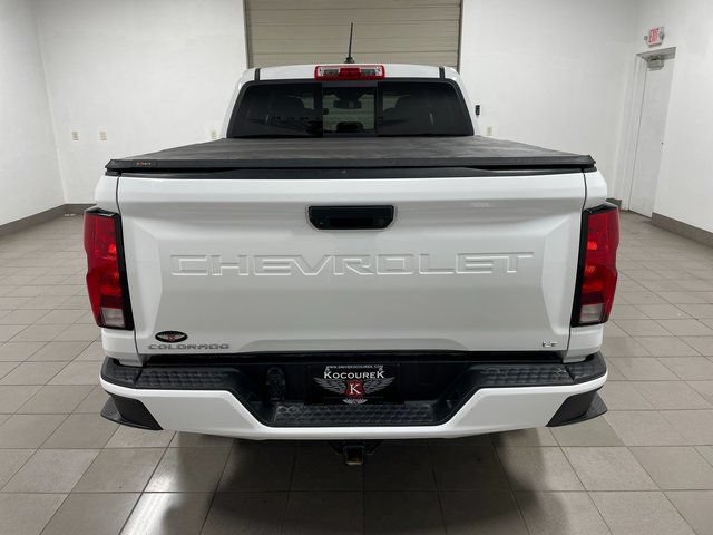 Used 2024 Chevrolet Colorado LT w/ LT Convenience Package II AWD/4WD image 5