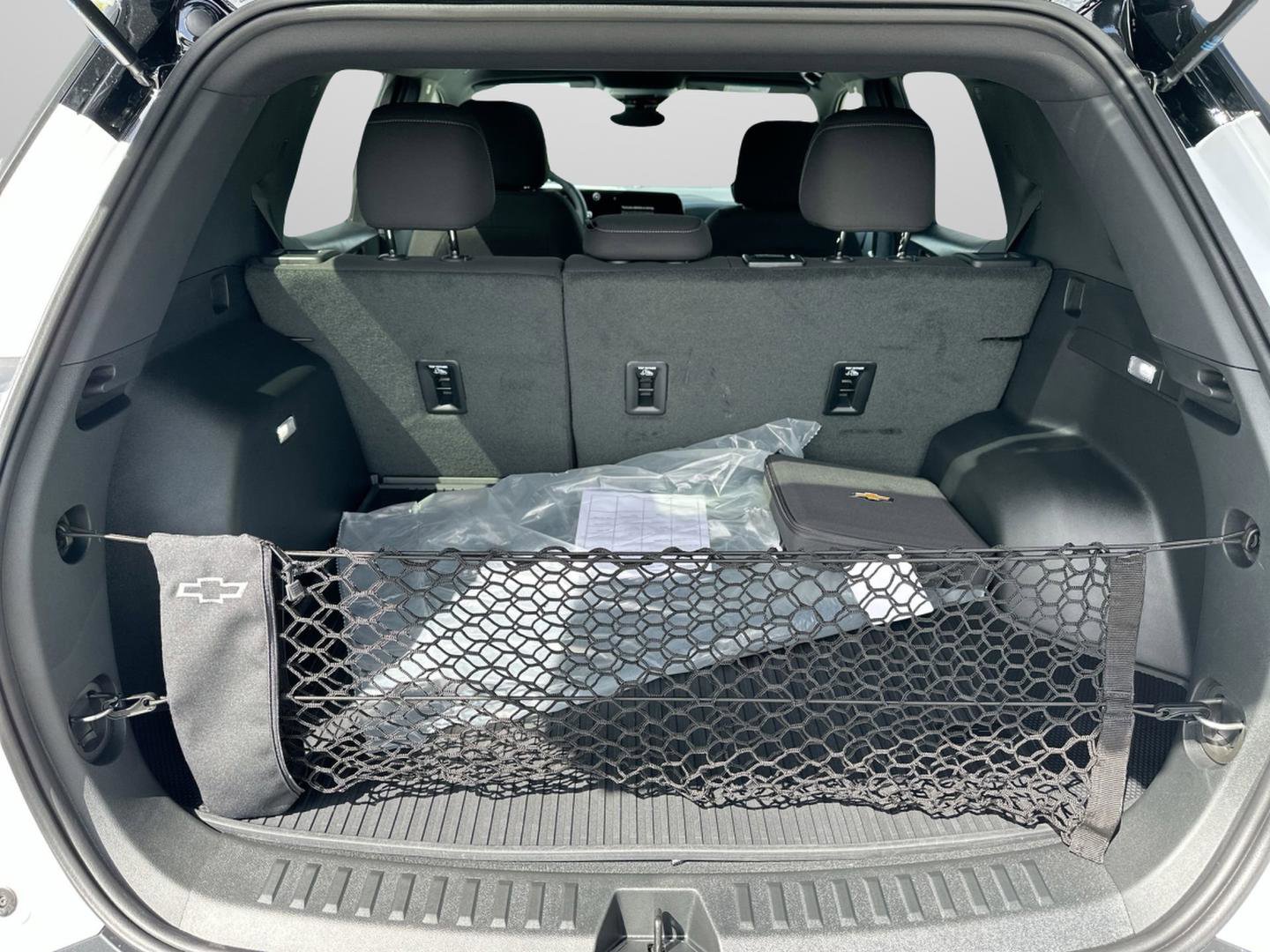 New 2026 Chevrolet Equinox LT w/ Safety and Technology Package image 9