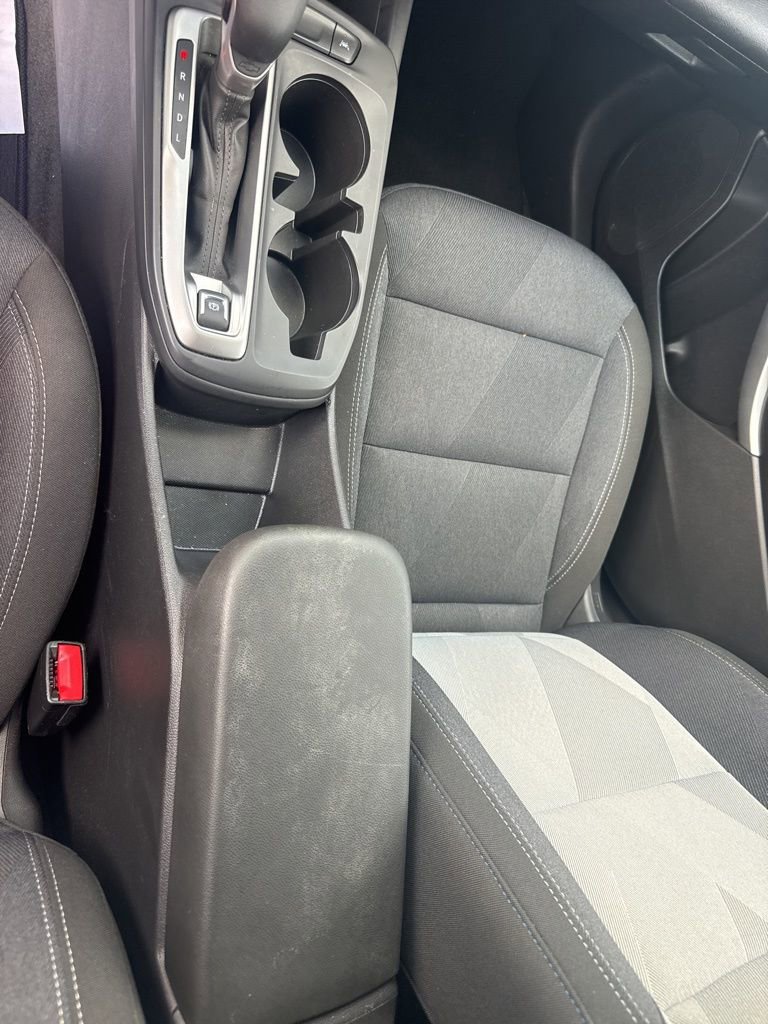 Used 2025 Chevrolet Trax LS image 36