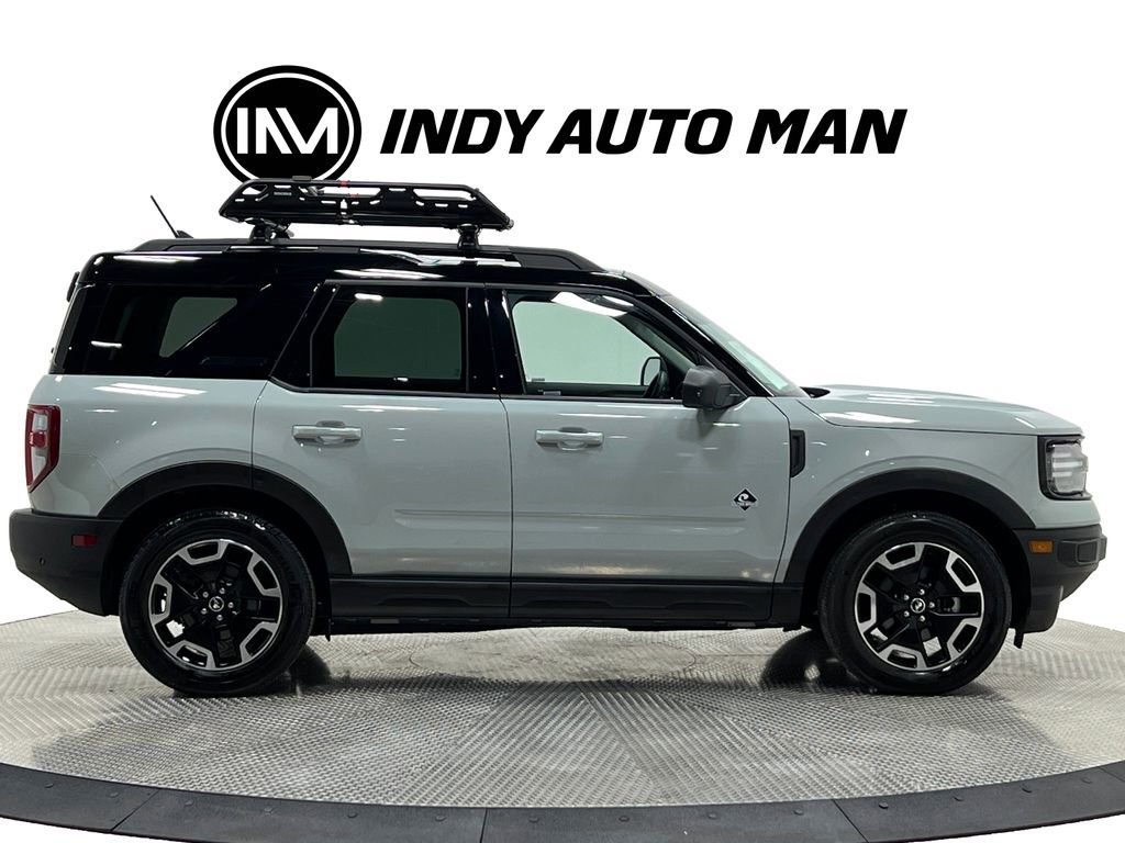 Used 2021 Ford Bronco Sport Outer Banks w/ Outer Banks Package image 3