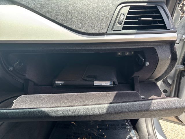 Used 2018 BMW 320i Sedan RWD image 61