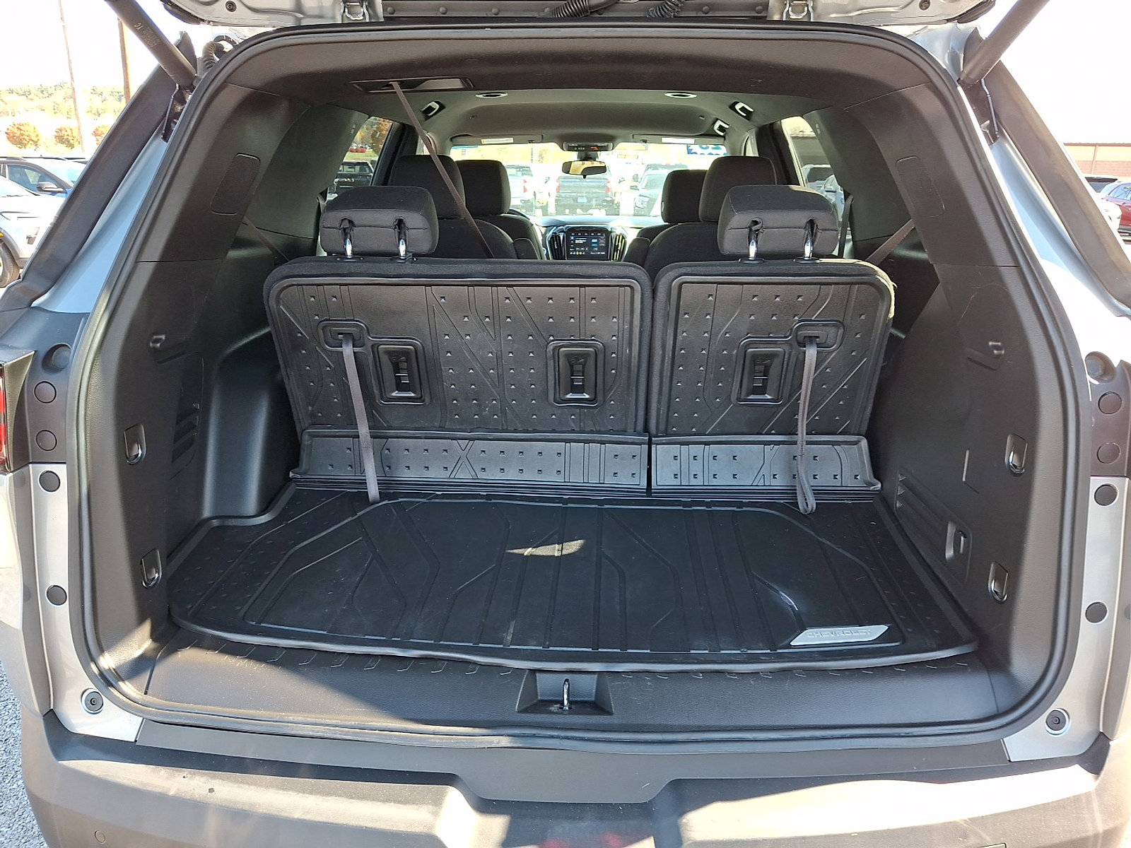 Certified 2023 Chevrolet Traverse LT w/ LPO, Floor Liner Package image 30