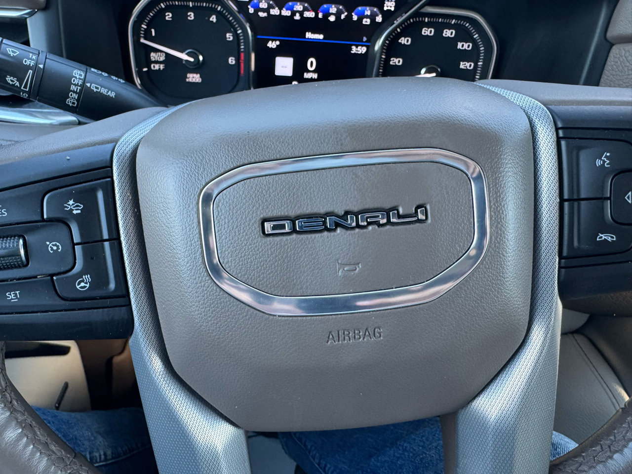 Used 2021 GMC Yukon XL Denali w/ Denali Ultimate Package image 20