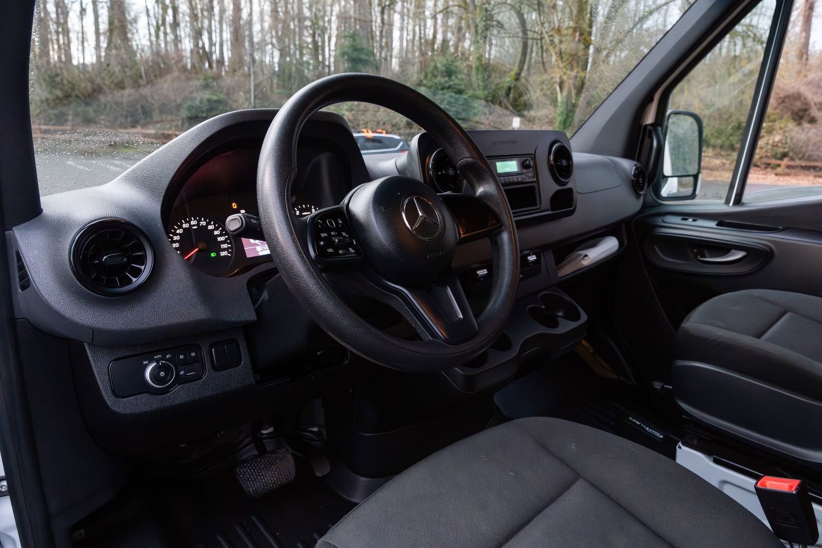 Used 2019 Mercedes-Benz Sprinter 4x4 170 image 28