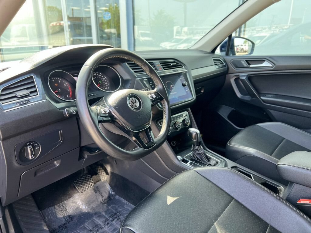 Used 2021 Volkswagen Tiguan SEL AWD/4WD image 13