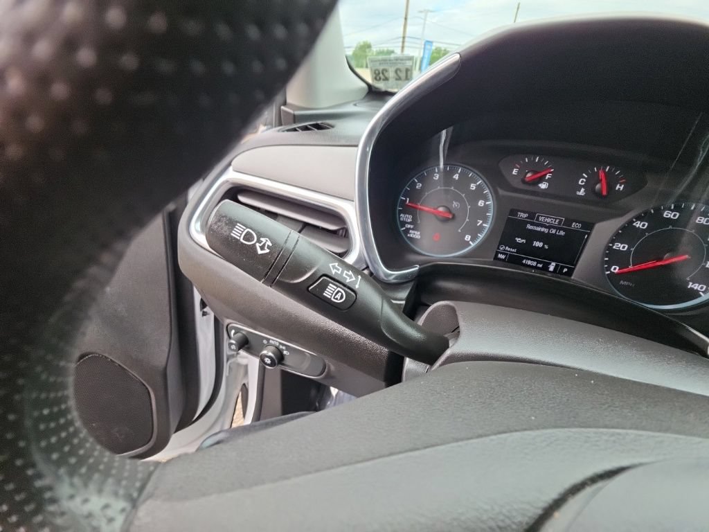 Used 2024 Chevrolet Equinox LS FWD image 13