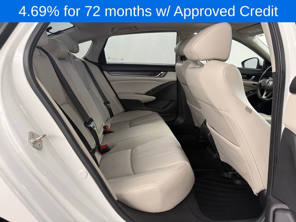 Used 2019 Honda Accord Touring image 11