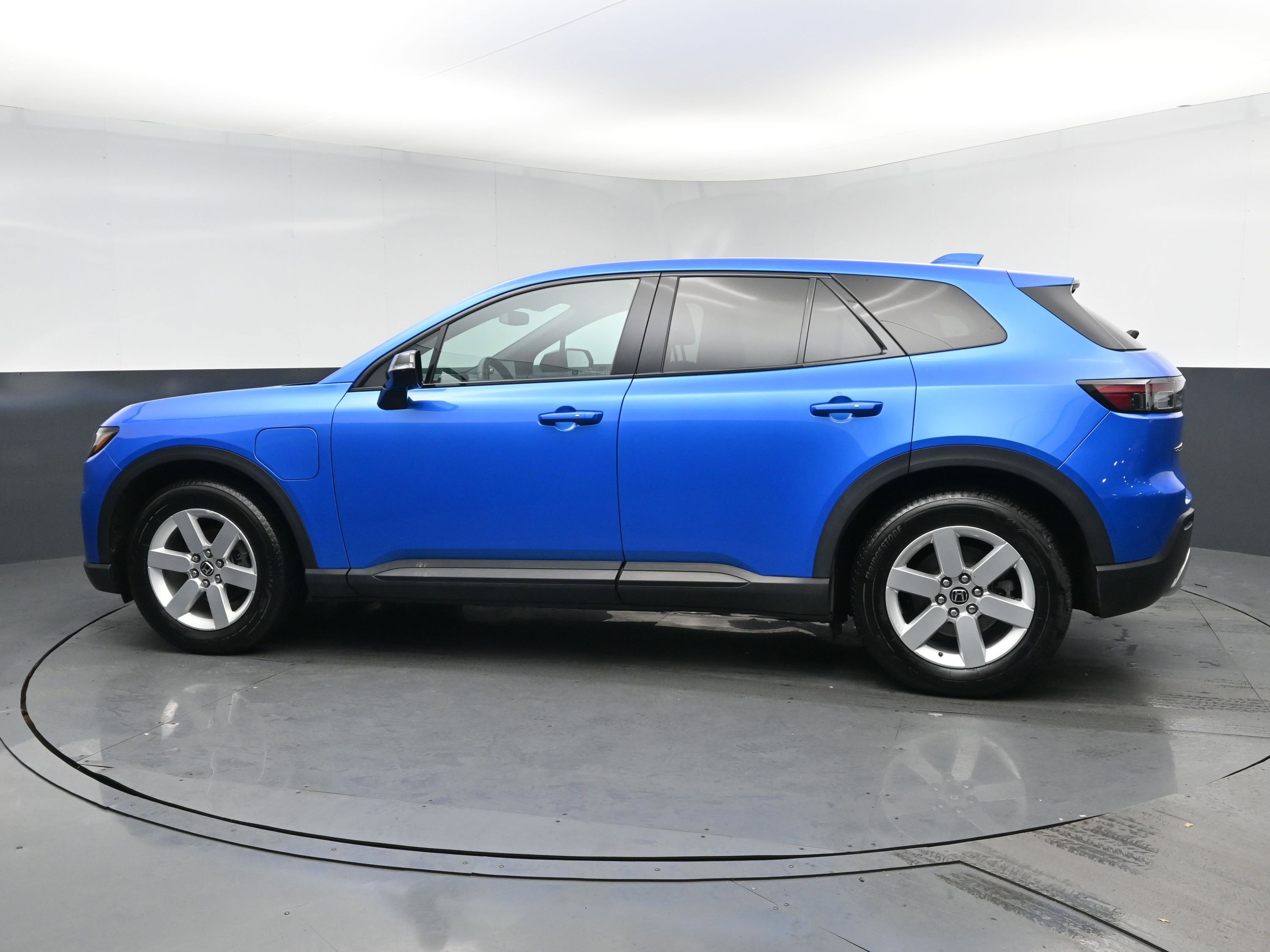 Used 2024 Honda Prologue EX image 4